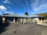 Comfort 3 bedrooms house near Redwood - Chambres d’hôtes Rotorua