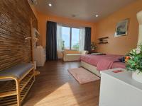 King Room with Mountain View