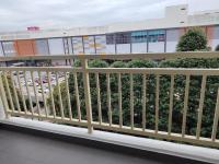 Maison Inn-JB Tebrau Staycation City Walk Within 8 mins to Ikea Toppen & AEON Mall - B&B