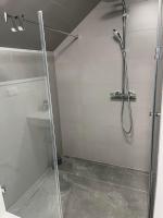 Vierpersoonskamer met Gedeelde Badkamer