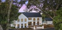 Elouera House - Luxury Secluded Retreat with Private Pool and Guest Cottage - B&B