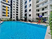 Luxe Studio with pool, gym and work space - Bed and Breakfast