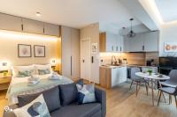 Athena & Phevos - Seaside View Luxury Suite - B&B Nea Makri