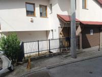 Apartman Yellow House - Ferienwohnung