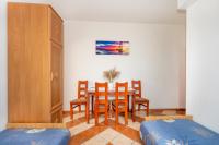 Estudio con balcón