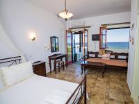 Doppelzimmer mit Balkon und Meerblick