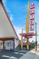 Sky Palm Motel - Orange - B&B