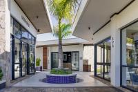 427 Ballito Hills - Lovely 3 bedroom apartment - Bed and Breakfast