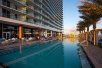 Oceanfront Luxury Condo With WaterView - Bed and Breakfast Hollywood