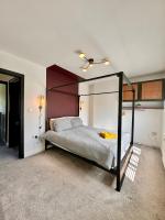 Sophisticated Home with Beautiful & Large Garden - Ferienwohnung Cardiff