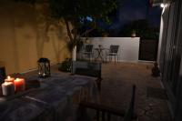 Evita's Guesthouse - Chambres d’hôtes Agía Marína Mikrolímanou