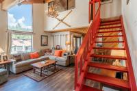 Courchevel #15 - 2 Bedroom, 2 Bathroom, Sleeps 6! Just steps to Canyon Lodge! - Bed and Breakfast