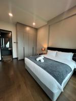 Three-Bedroom Deluxe Apartment