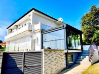 Suha Punta LUXURY apartments first row to the sea - B&B