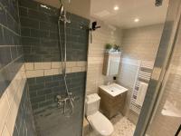 Studio lumineux avec balcon proche Tête d'Or - B&B Lyon