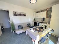 Appartamento con 2 Camere da Letto e Balcone