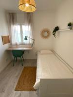 Single Room with Shared Bathroom