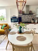 Urban RainforEast, by Brick Lane E1, Family Friendly - Bed and Breakfast Londen