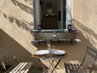 Le Creuset Lyonnais, BNBConciergerie - B&B