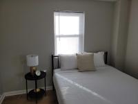 Davenport Dwelling Unit 9 Midtown 3BD - Bed and Breakfast Omaha