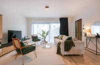 Poseidon Luxe gelijkvloers appartement met tuin ,terras en gratis parkeren ondergrondse staanplaats - Chambres d'hôtes Knokke-Heist