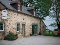 Gîte de charme rénové avec cheminée, terrasse et proche randonnées - Capacité 13 pers. - FR-1-410-179 - B&B Saint-Léonard-des-Bois