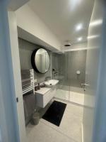T4 standing a Cargese - B&B