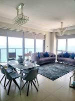 Luxurious 2 bedroom Beachfront Apartment - direct seaview - B&B Ras al-Khaimah