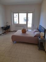 Tweepersoonskamer met Gedeelde Badkamer