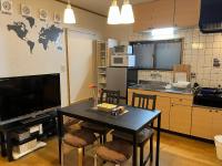 Cozy House J - 1 stop to USJ, up to 8 guests - Bed and Breakfast Osaka