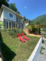 Lake House - B&B