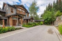 Taluswood Bluffs by Outpost Whistler - B&B Whistler