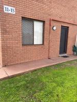 Masood Family Getaway Steps from CBD attractions - B&B