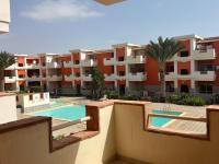 Moradias C12 nice apartment in a residence with pool and security - B&B