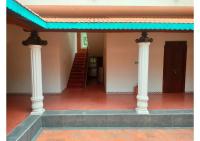 TRK Farms, Vinmeen retreat - B&B Latteri