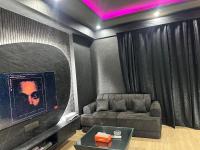 Deluxe Studio