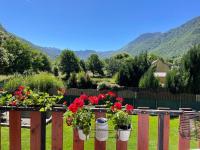 Cozy Mountain View 2-bedroom Pyrenees Apartment - Ferienwohnung Saint-Béat