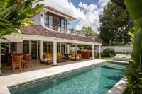 3 BR Villa in d' centre Seminyak - B&B Seminyak