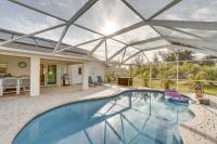 3 BR Pool Home 9 Miles to Beach and Golf Courses - Chambres d’hôtes