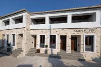 Akira Suites - Bed and Breakfast