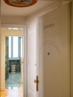 Justitia - Apartment with Frescoes