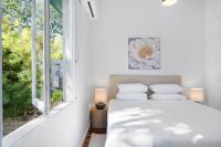 Bright 3-Bed with Garden by Banks Street Reserve - B&B