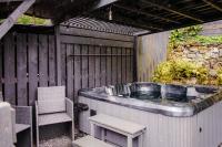 Squirrel Bank, with a hot tub & parking - Ferienwohnung Bowness-on-Windermere