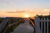 Relaxing beach getaway just steps to the shore - B&B