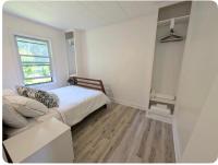 Cottage on Private Beach - Bed and Breakfast Penetanguishene