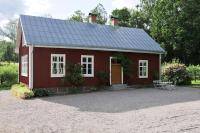 Lovely chalet in the centre of lake Åsnen - B&B Urshult