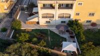 Mi Casa - Serene Garden Retreat, 2 bedroom house - Chambres d'hôtes Karyófyto