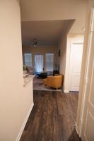 Charming 2 bedroom, 2 bath apartment - B&B