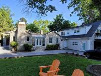 Luxury Historic North Hills Home - Bed and Breakfast