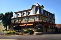 Altland House Inn & Suites - Chambres d’hôtes